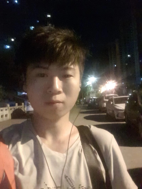流星的瞬间的第一张照片--连城相亲网