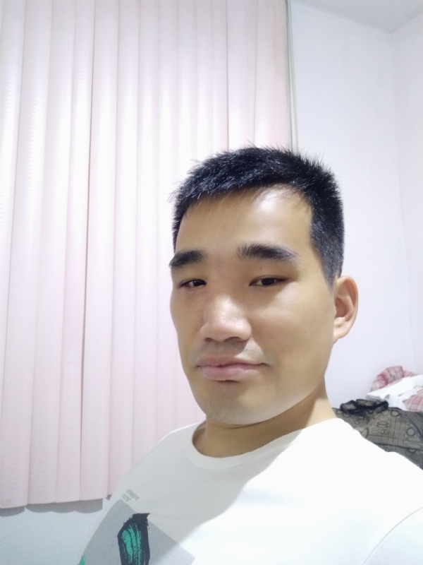 大男孩的第一张照片--连城相亲网