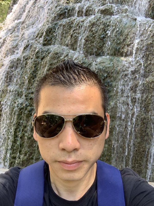 高兴的第二张照片--连城相亲网