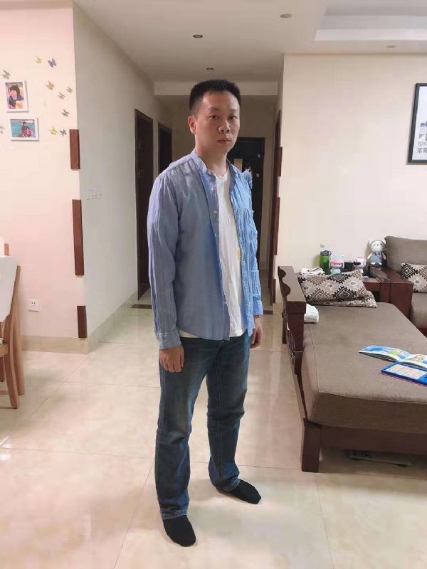 以勒的第一张照片--连城相亲网