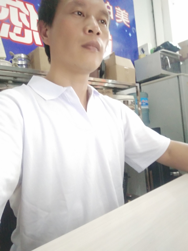 深蓝色的海的第一张照片--连城相亲网