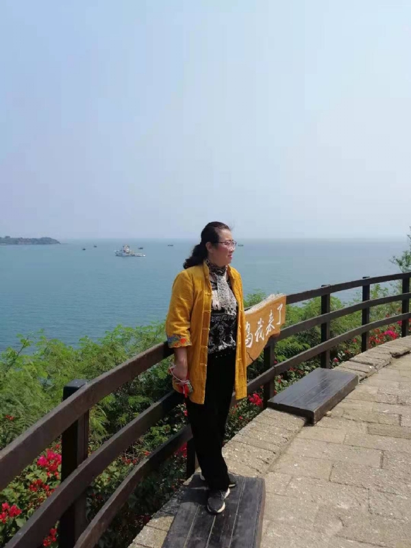 曦若半秋的第一张照片--连城相亲网