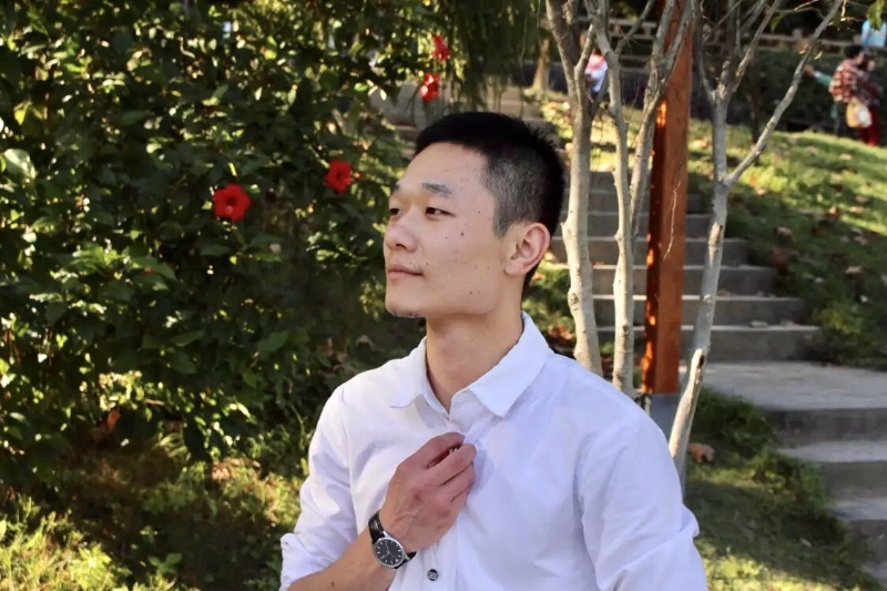 落落大方的第一张照片--连城相亲网