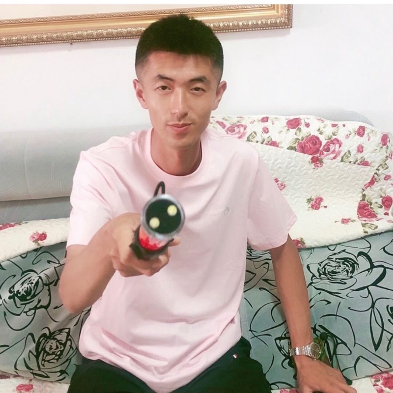 转身留下孤独的她的第一张照片--连城相亲网