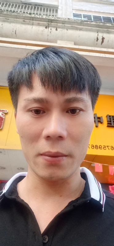 笑看人生的第一张照片--连城相亲网
