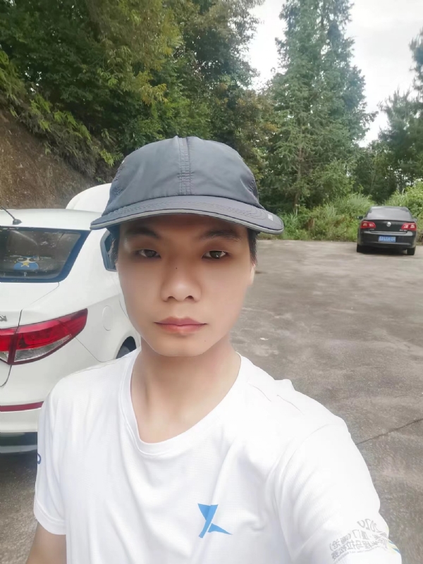 携手相伴的第一张照片--连城相亲网
