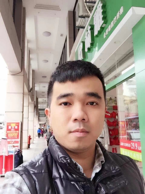 小小怪兽的第一张照片--连城相亲网